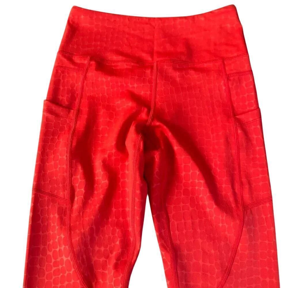 Zyia Red Scales Pocket Light & Tight High-Rise Legging Size 4 - Picture 5 of 8